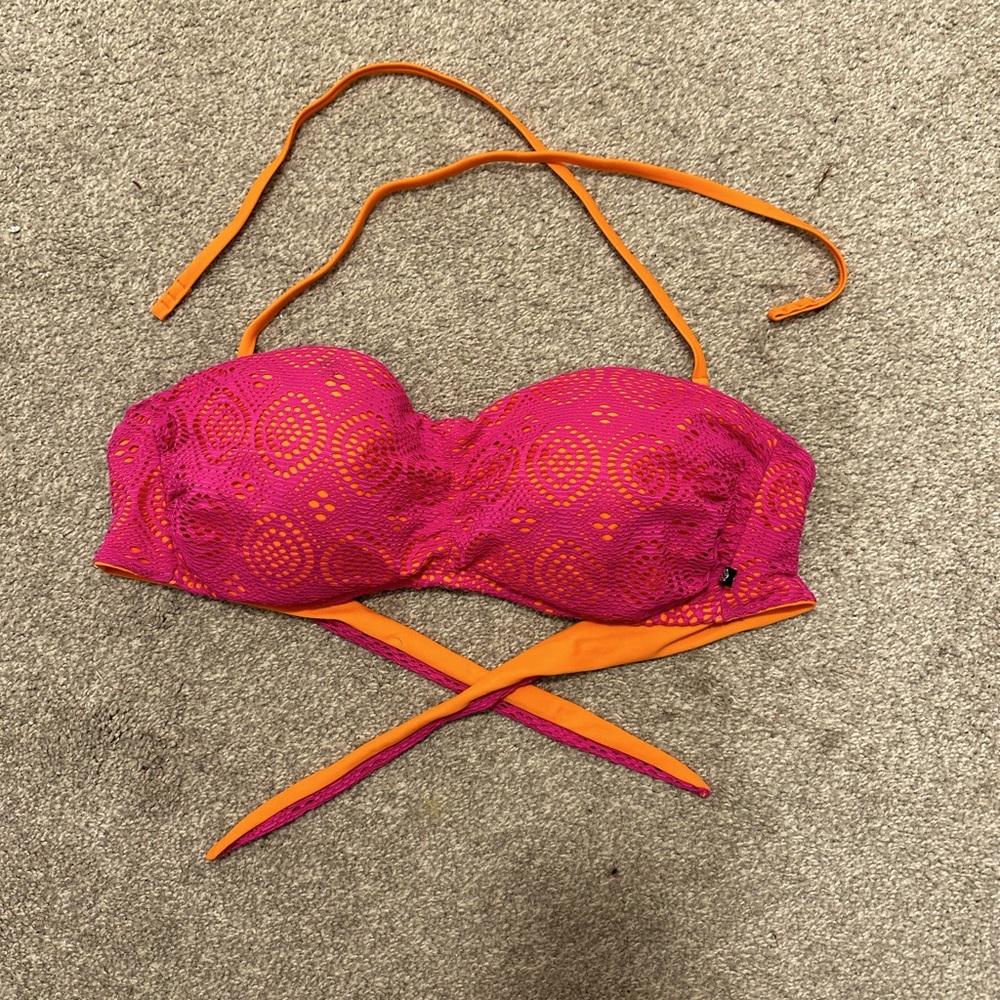 L/XL Bikini Top La Vie En Rose EUC Worn Once